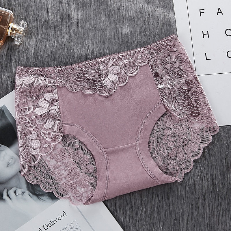 Culotte dentelle taille-haute